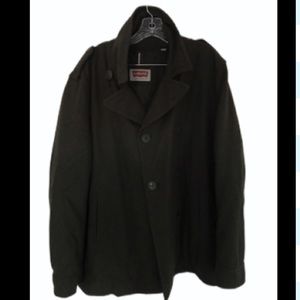 BROKEN BUTTON! Levi’s Pea Coat